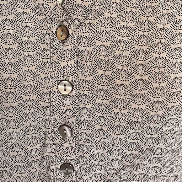 Saint Tropez Womens Blouse Sz Small Pleated Boho Bohemian Neutral Minimal Autumn - Picture 6 of 12